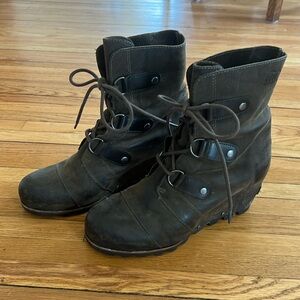 Joan of Arctic Wedge Boots